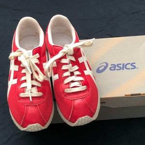 ASICS Running Shoes Cheerleader & Danzteam Red & White Like New Size 5 NCA